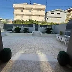 Villa Mondi Golem (Tirana)