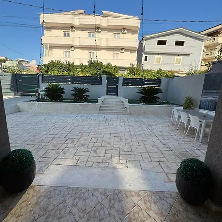 Villa Mondi Golem (Tirana)