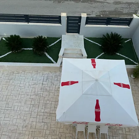 Villa Mondi Golem (Tirana)
